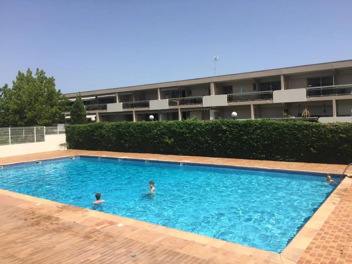 Апартаменты Studio 30M2 With Pool, Parking And A Garden Антиб